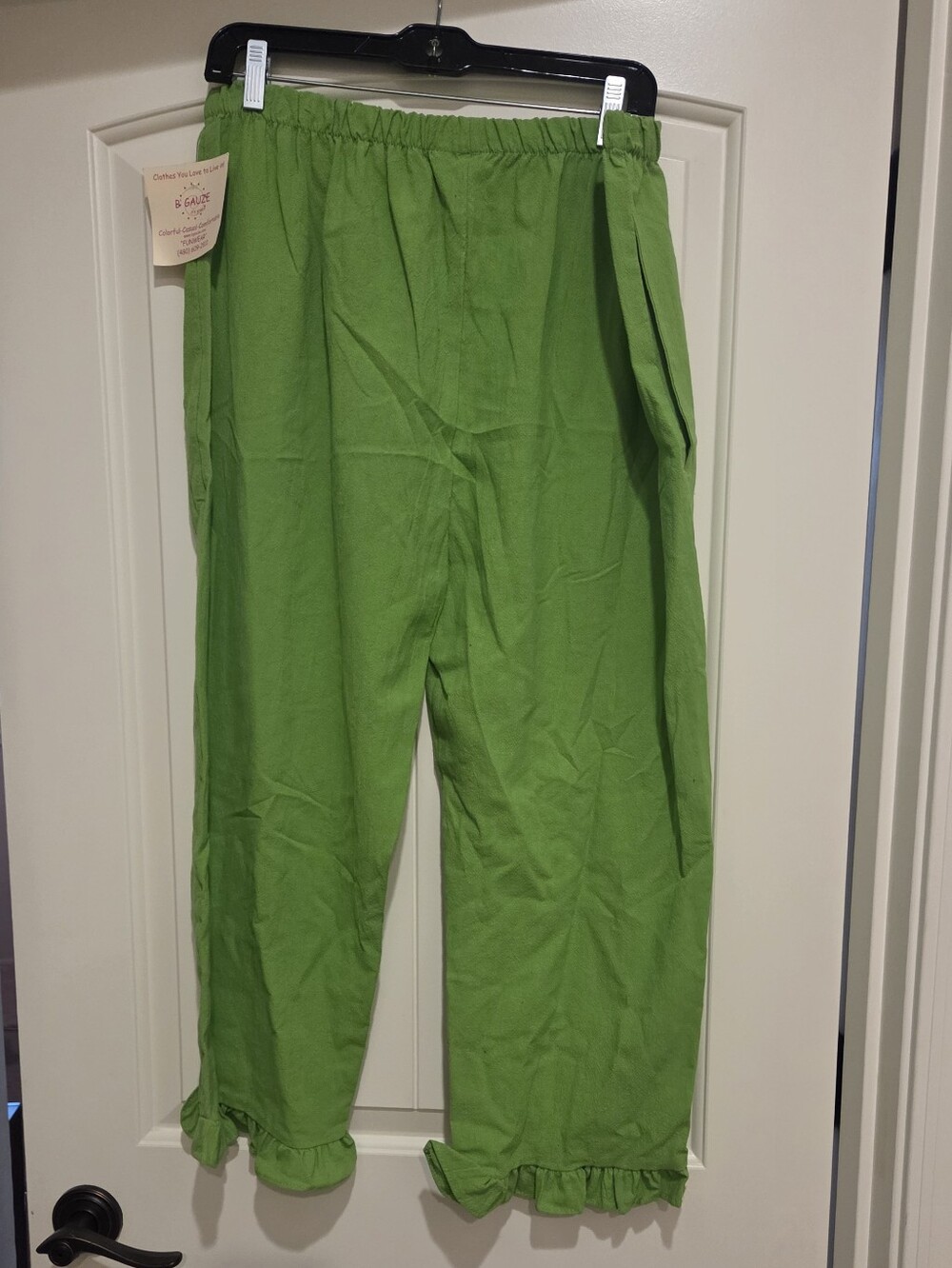 NWT B'Gauze Womens Cropped Pants Size 3 (XXL, 16-18) Bright Green Ruffle Hem